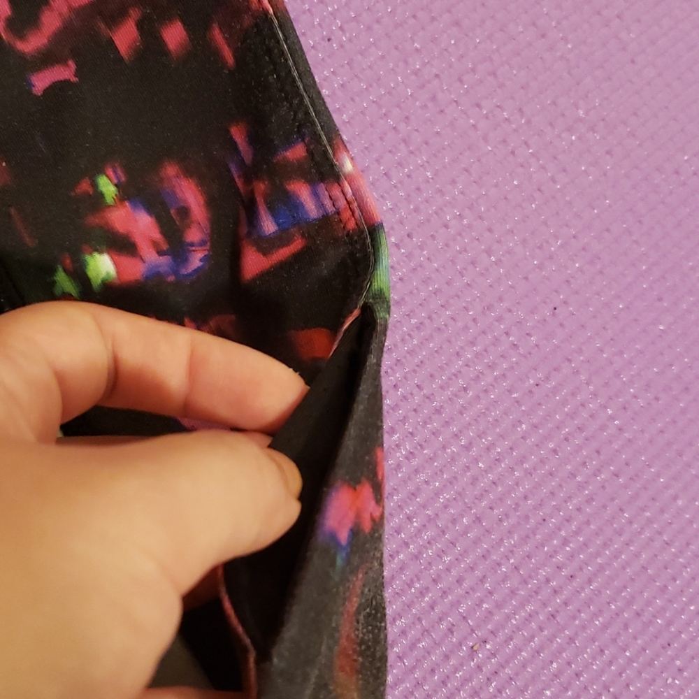 Limited Edition Fabletics Print In Medium - image 3